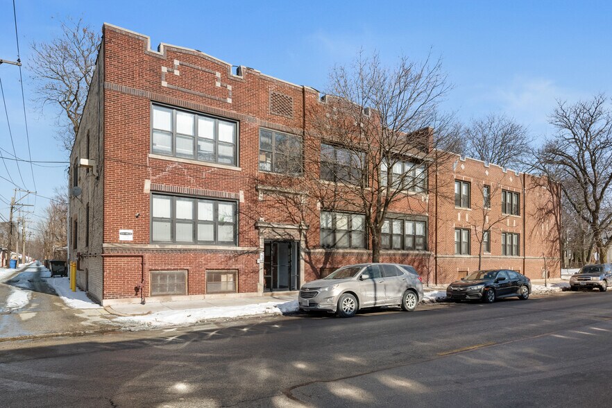 More Photos Of 414 E 76th St, Chicago Apartments For Sale