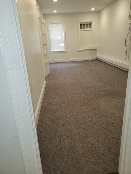 More Photos Of 37-47 82nd St, Flushing Office For Lease
