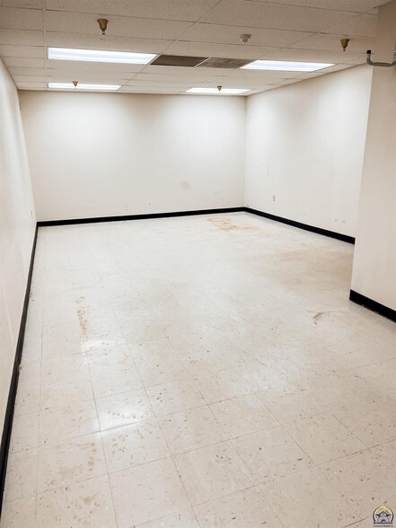 More Photos Of 128 Pearson Ave, Waverly Assisted Living For Sale