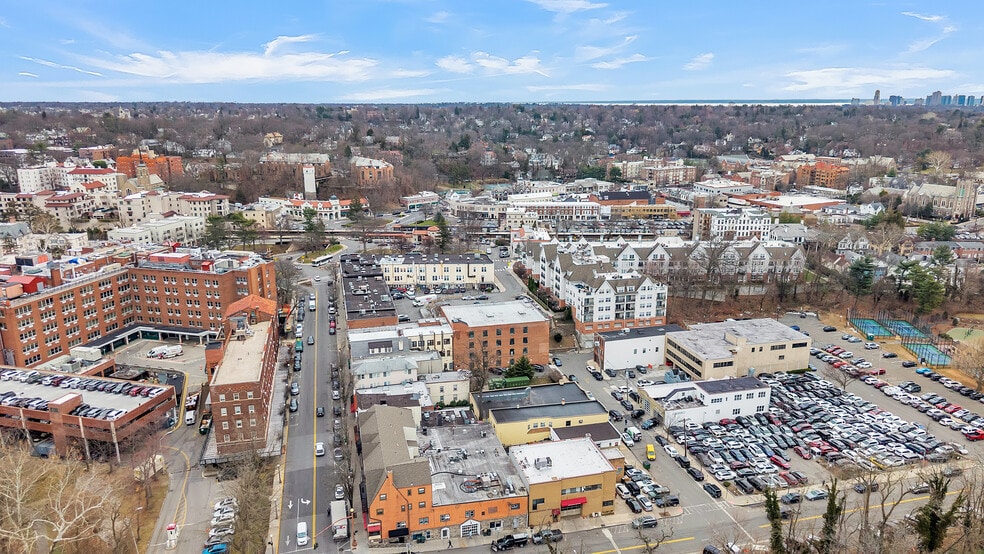 More Photos Of 1 Stone Pl, Bronxville Office For Lease