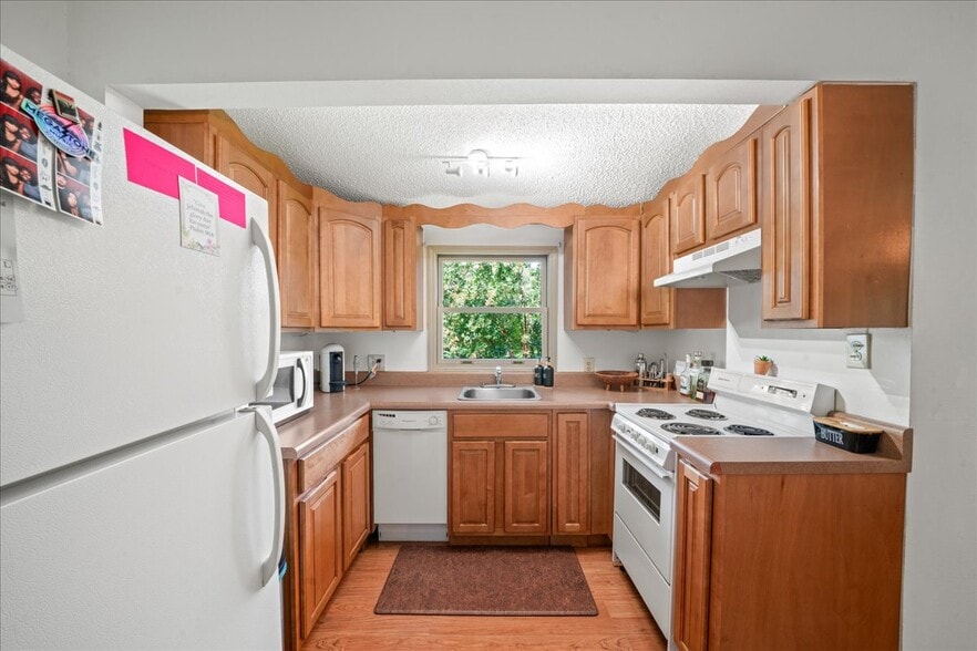 More Photos Of 441 Mull Rd, Hiawassee Hospitality For Sale