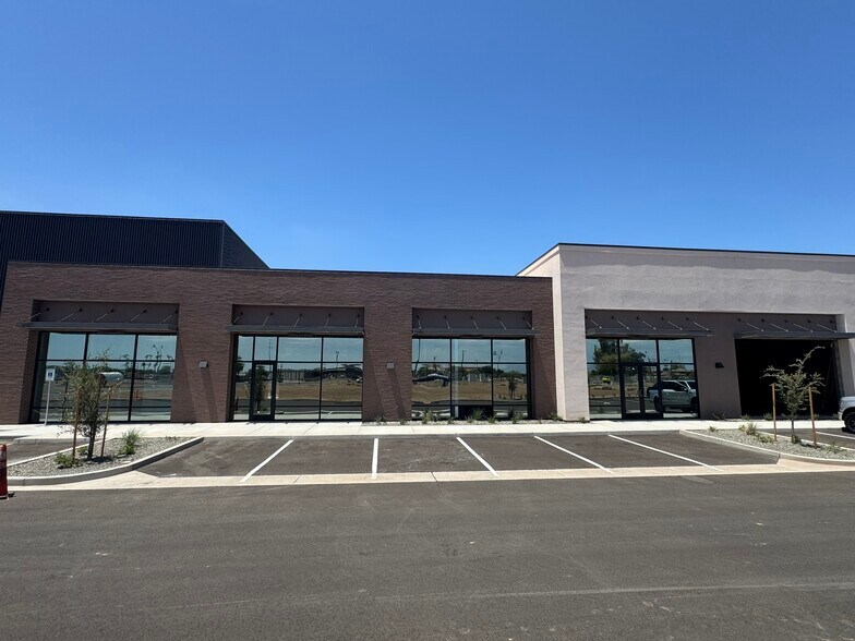 More Photos Of 2366 S Higley Rd, Gilbert Storefront For Lease