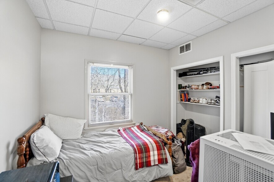 More Photos Of 2406 Auburn Ave, Cincinnati Office Residential For Sale