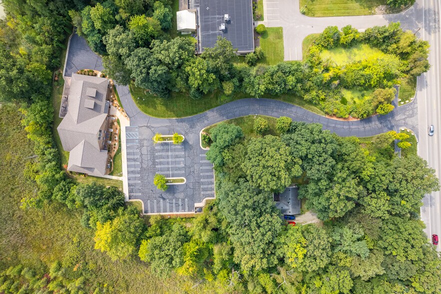 More Photos Of 1127 S Old US 23, Brighton Loft Creative Space For Sale