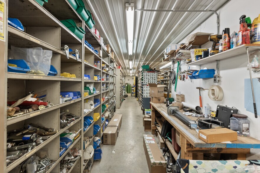 More Photos Of 60 US-54 Hwy, El Dorado Springs General Retail For Sale