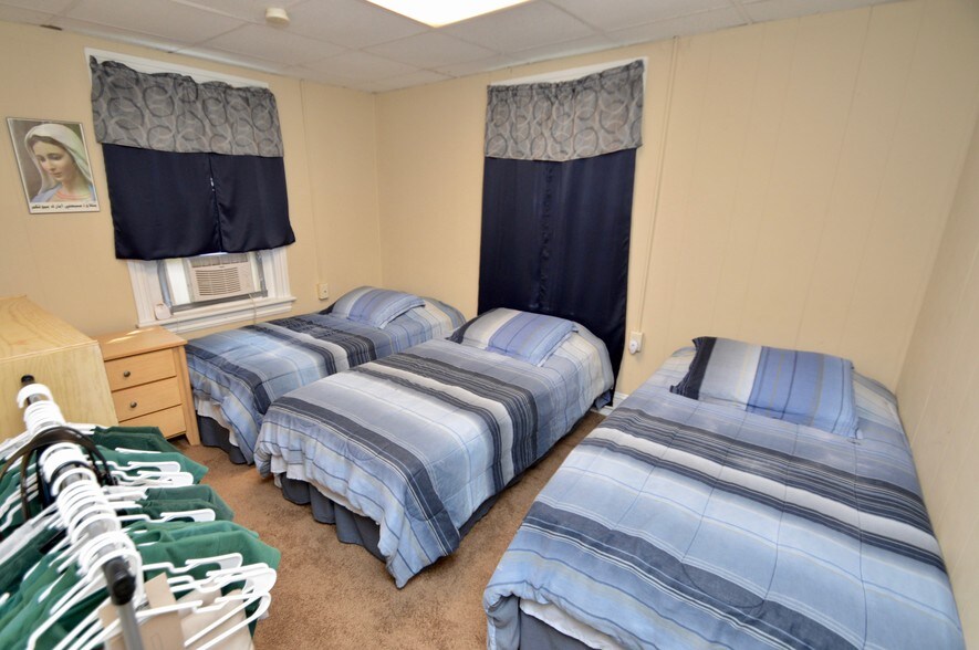 More Photos Of 126-128 E Broad St, Bethlehem Office Residential For Sale