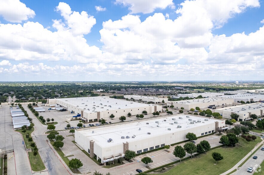 More Photos Of 1650 Lakeside Pky, Flower Mound Distribution For Lease