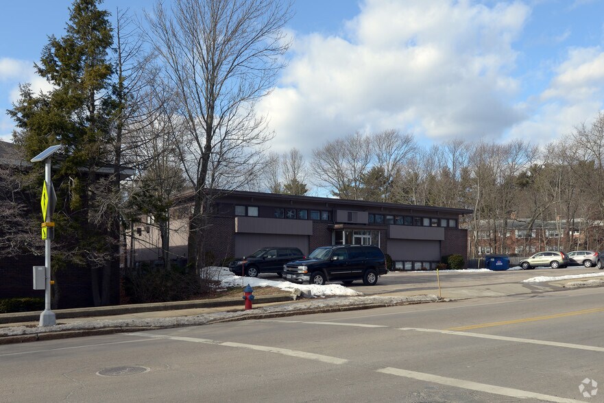 More Photos Of 869 Main St, Walpole Office For Lease