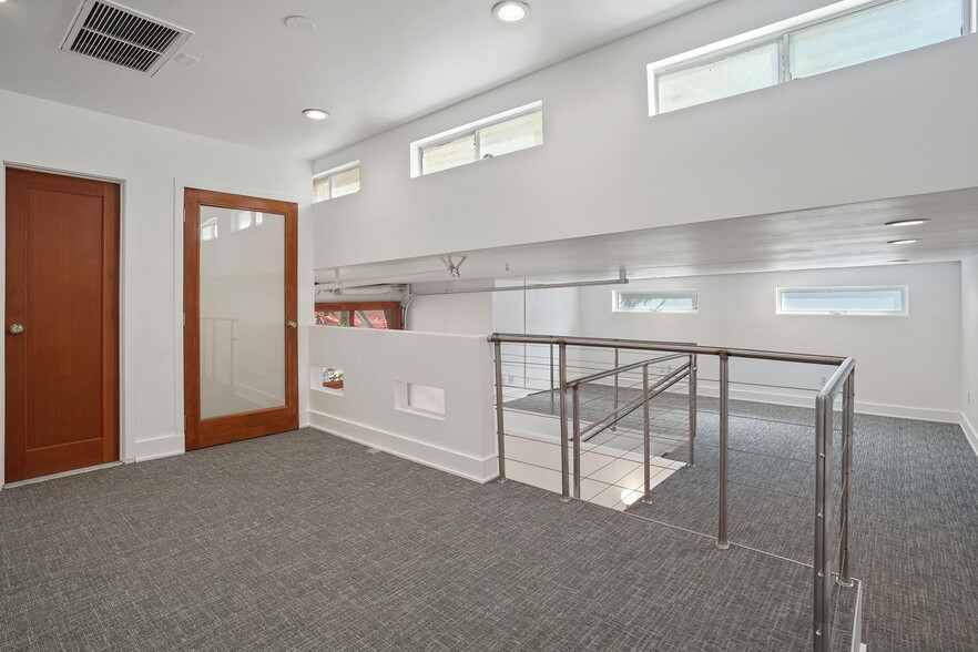 More Photos Of 1411-1413 Cloverfield Blvd, Santa Monica Apartments For Sale