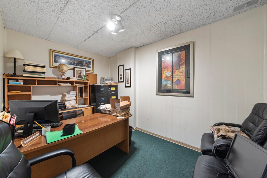 More Photos Of 3330 N Milwaukee Ave, Chicago Medical For Sale