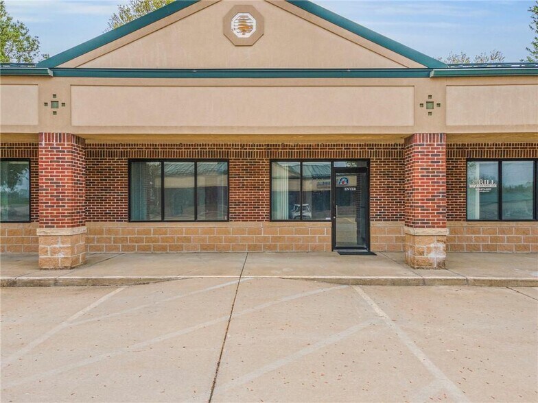 More Photos Of , Trimble Office For Sale