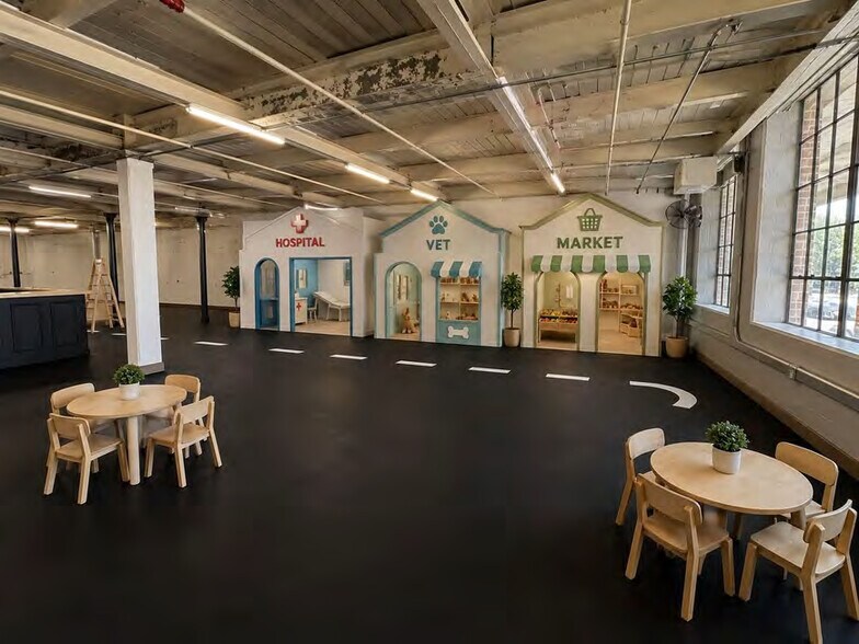 More Photos Of 250 Mill St, Taylors Restaurant For Lease