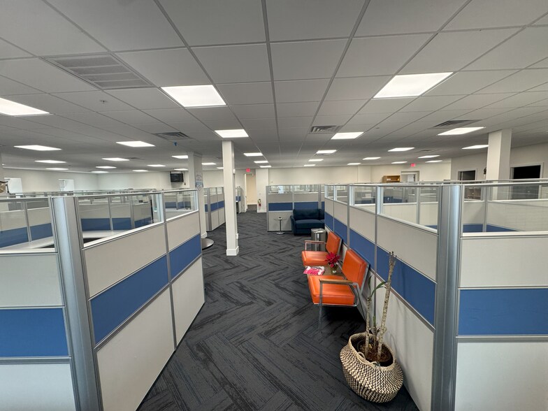 More Photos Of 52-54 Broadway, Greenlawn Storefront Retail Office For Lease