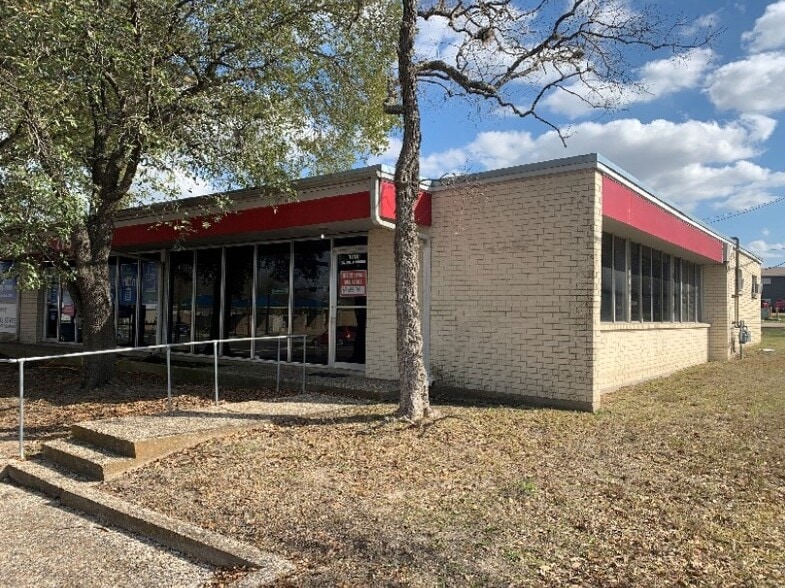 More Photos Of 101 W Villa Maria Rd, Bryan Office For Lease