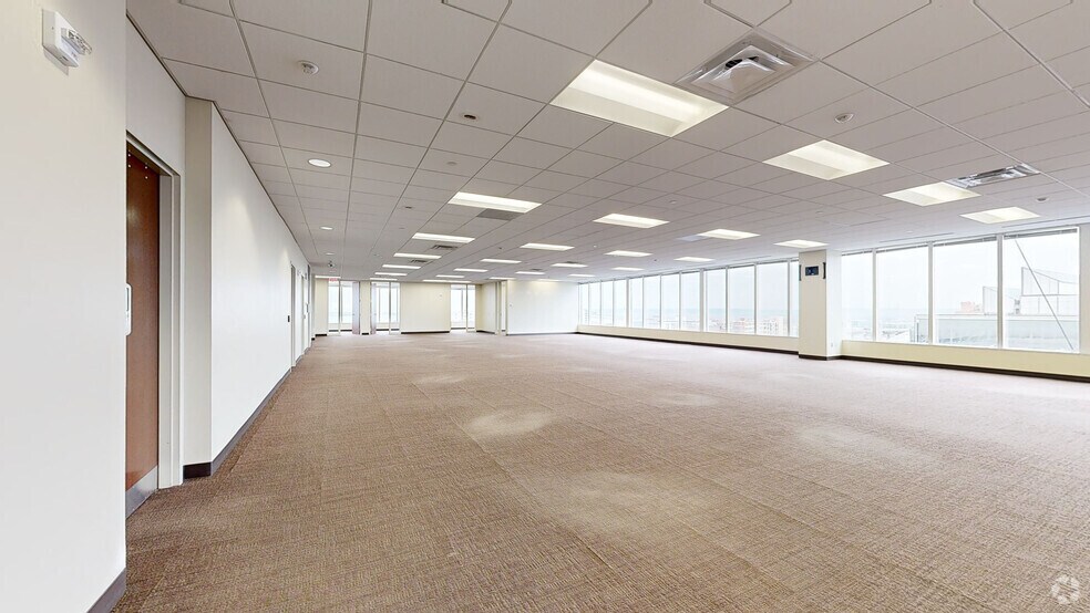 More Photos Of 1299 Farnam St, Omaha Office For Lease
