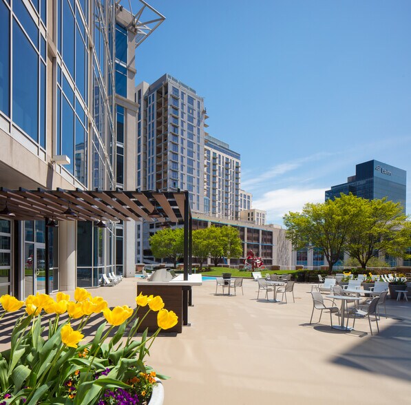 More Photos Of 100 International Dr, Baltimore Unknown For Lease