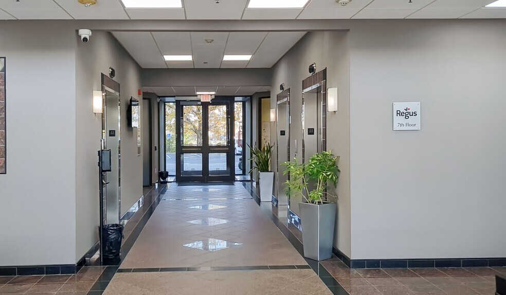 More Photos Of 11260 Chester Rd, Cincinnati Office For Lease