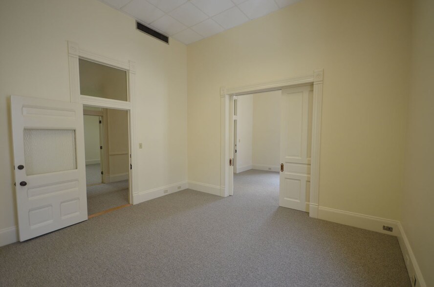 More Photos Of 620 Congress Ave, Austin Office For Lease