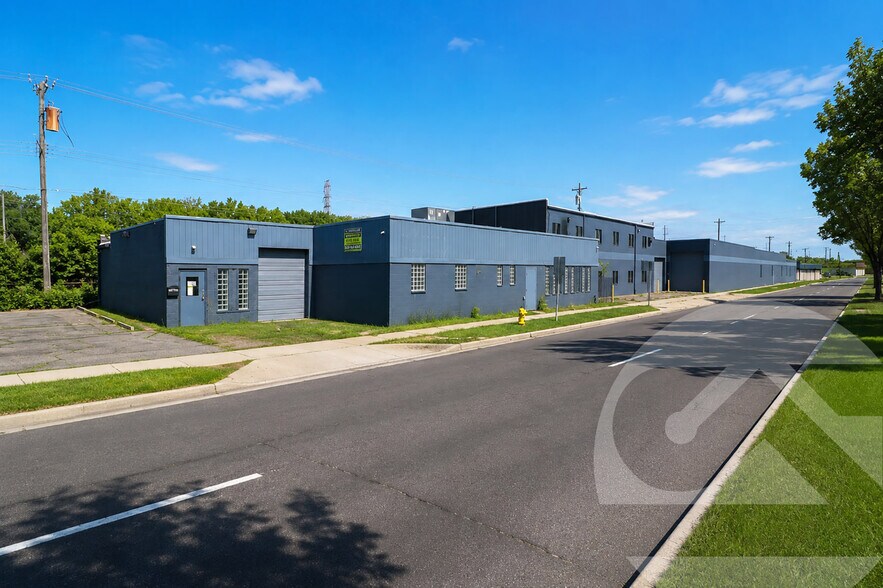 Primary Photo Of 880 W Jefferson Ave, Trenton Manufacturing For Sale