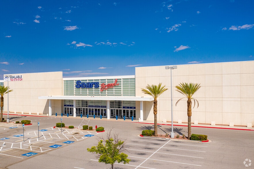 More Photos Of 4355 S Grand Canyon Dr, Las Vegas General Retail For Lease