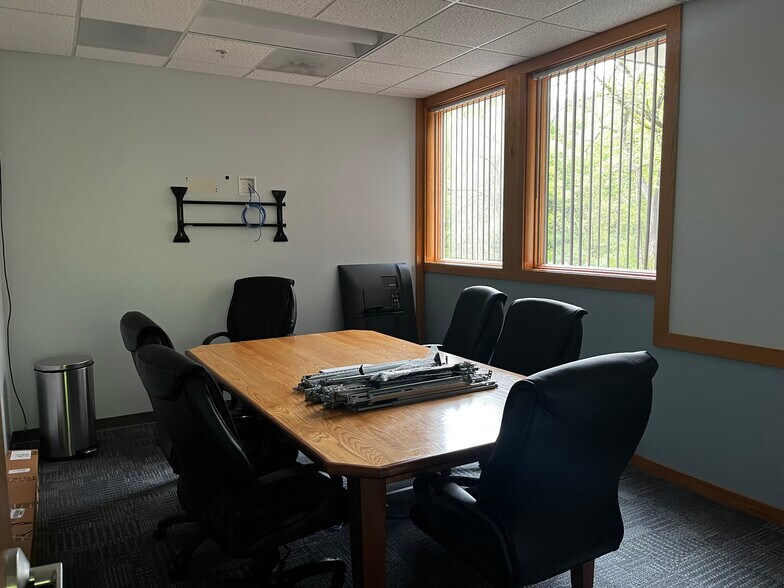 More Photos Of 220 Megawatt Ln, Greensburg Office For Sale