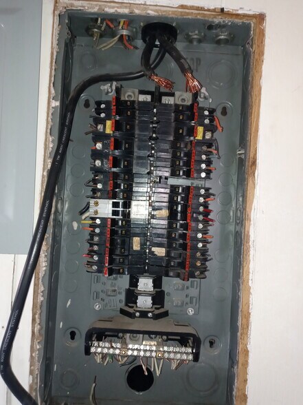 More Photos Of 774 US Highway 80 East, Abilene Hotel For Sale