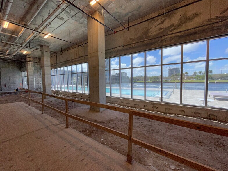 More Photos Of 4010 S Ocean Dr, Hollywood Hotel For Lease