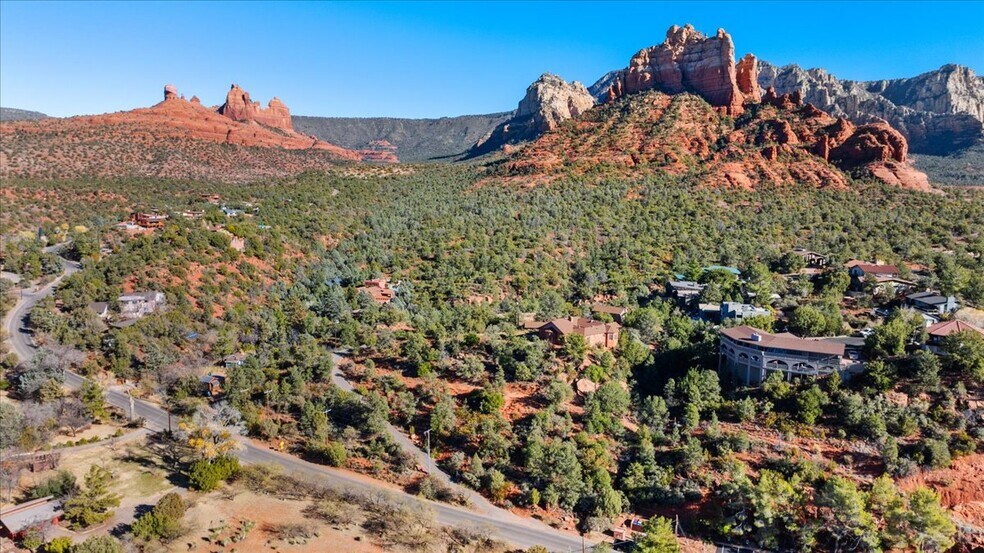 More Photos Of 35 Gassaway Place Pl, Sedona Specialty For Sale