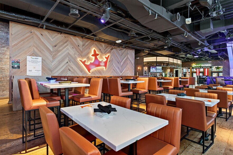 More Photos Of 128-130 2nd Ave N, Nashville Bar For Sale