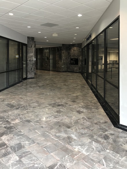 More Photos Of 13111 Westheimer Rd, Houston Office For Sale