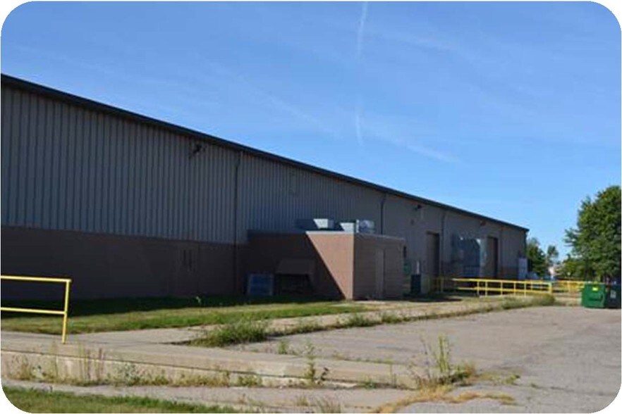 More Photos Of 30845 23 Mile Rd, Chesterfield Office For Lease