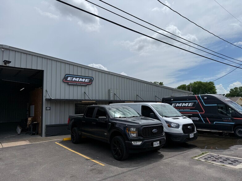 More Photos Of 14006 Duncum St, Houston Warehouse For Sale