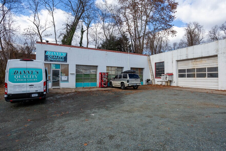 More Photos Of 2845 Ivy Rd, Charlottesville Service For Sale