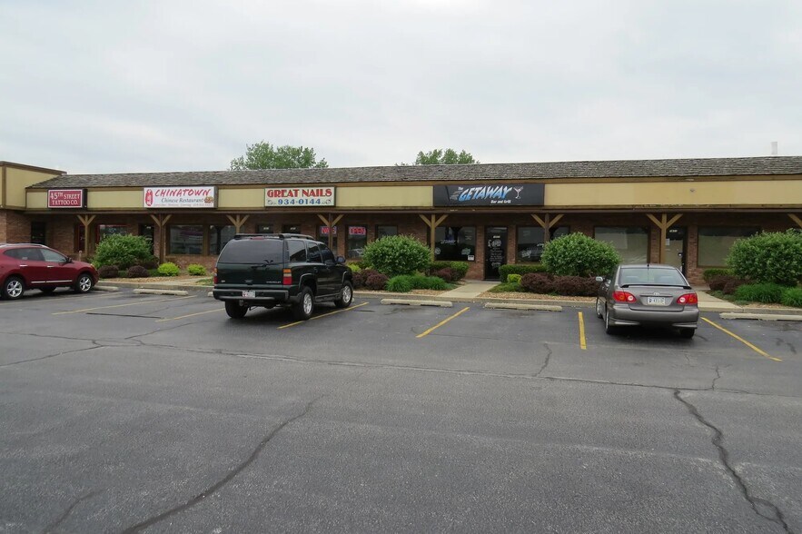 More Photos Of 1815-1957 W Glen Park Ave, Griffith Unknown For Lease