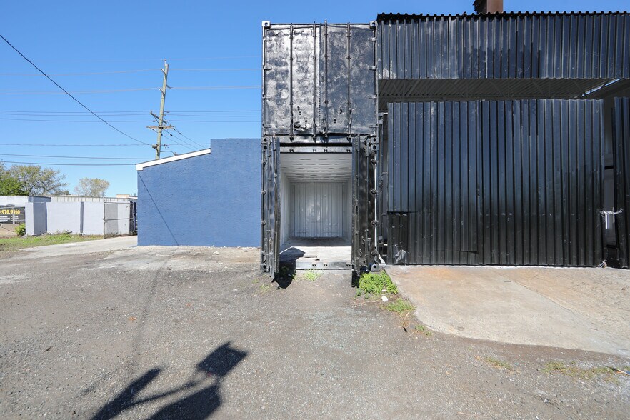 More Photos Of 250 Mechanic St, Camden Manufacturing For Lease