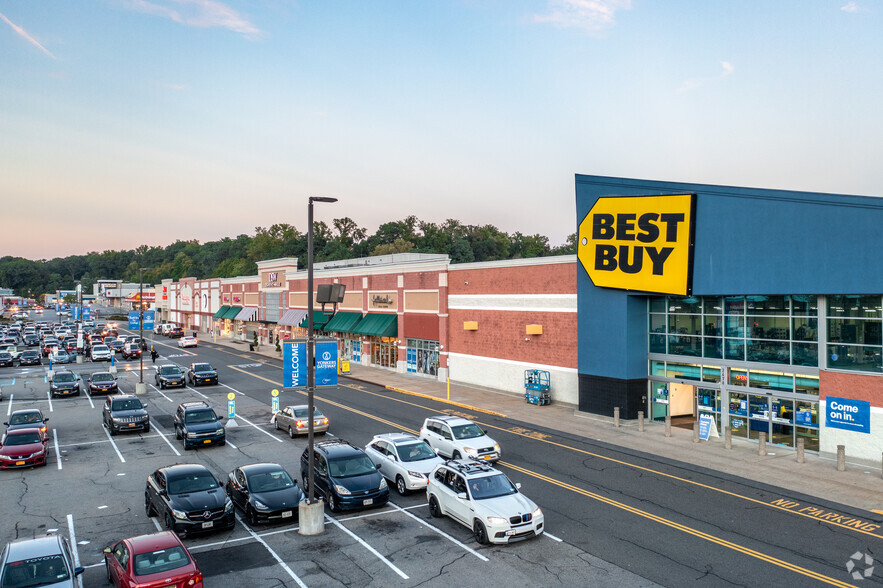 Primary Photo Of 2470-2500 Central Park Ave, Yonkers Unknown For Lease