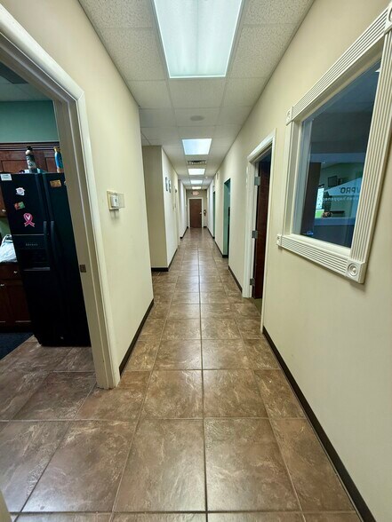 More Photos Of 12760 Lorraine Rd, Biloxi General Retail For Lease