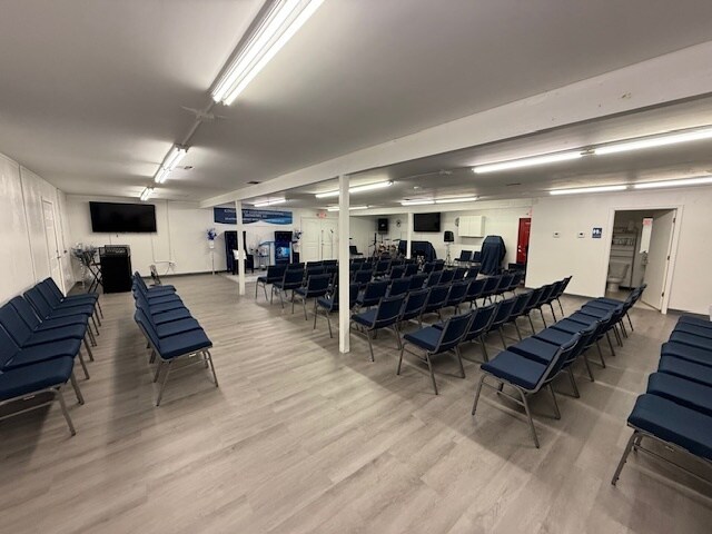 More Photos Of 860 Whitehall Rd, Athens Office For Lease