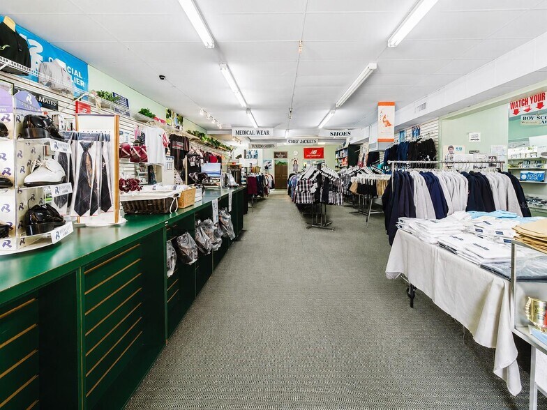More Photos Of 12 E Darlington Ave, Kissimmee General Retail For Sale