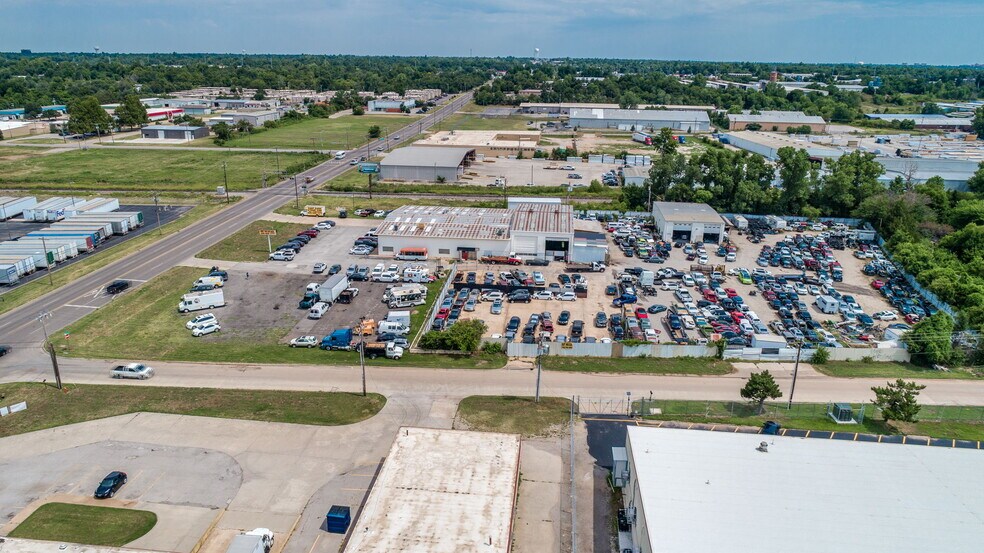 More Photos Of 400 N Macarthur Blvd, Oklahoma City Warehouse For Sale