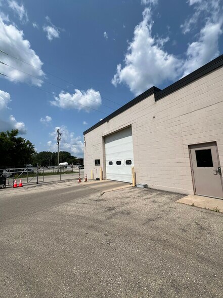 More Photos Of 1717 10th Ave, Menominee Industrial For Sale