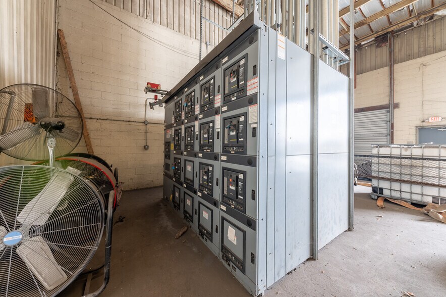 More Photos Of 714 Braddock View Dr, Mount Braddock Warehouse For Lease