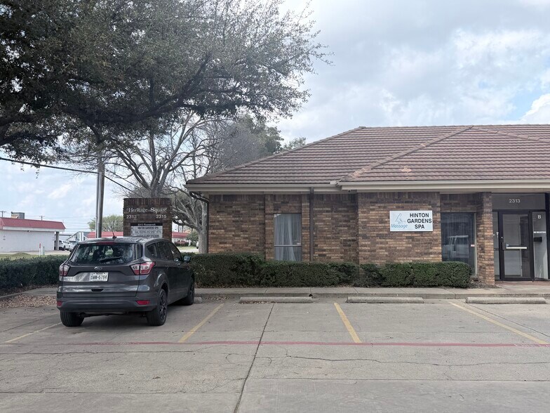 More Photos Of 2313 Roosevelt Dr, Dwg Office For Sale