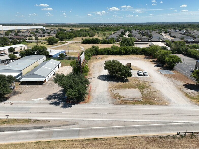 More Photos Of 10409 South Fwy, Fort Worth Industrial For Lease