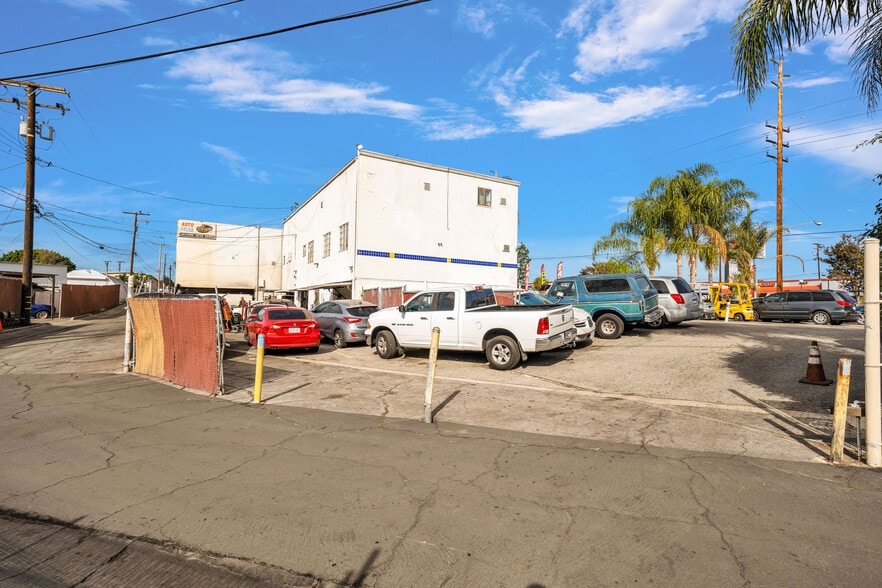 More Photos Of 13516 Telegraph Rd, Whittier Auto Repair For Sale