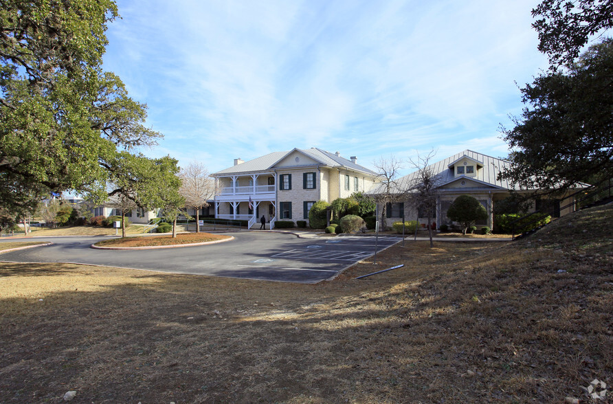 Primary Photo Of 4455 Horizon Hill Blvd, San Antonio Hospital For Sale