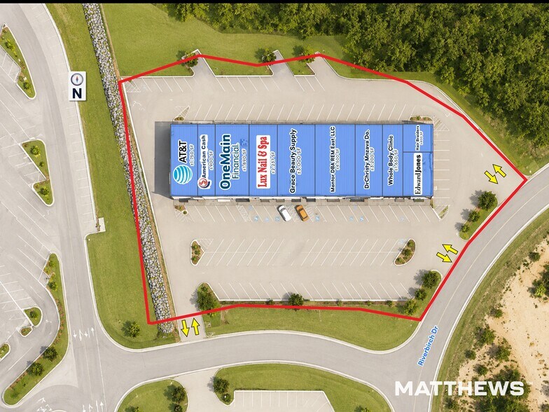 More Photos Of 2514 67th Avenue Loop N, Meridian Storefront For Sale