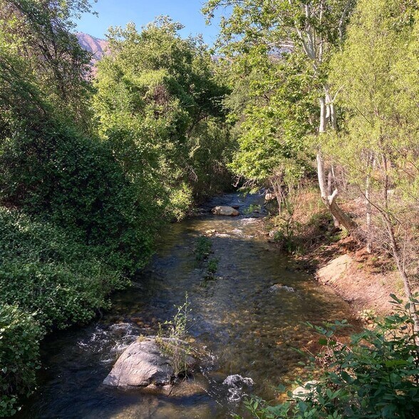 More Photos Of 42975 Sierra Dr, Three Rivers Hotel For Sale