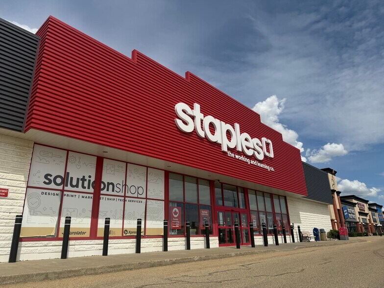 More Photos Of 6800 48th Ave, Camrose Storefront For Lease