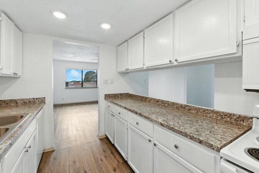 More Photos Of 1325 Fillmore Ave, Alamogordo Apartments For Sale